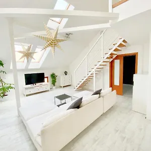 Loft With Rooftop And Free Parking In Garage Budapesta